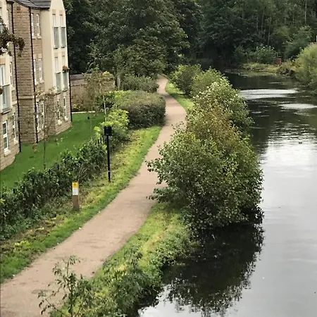 Canal View Bed & Breakfast