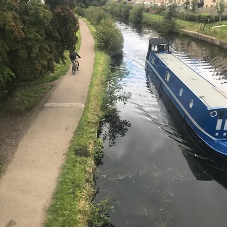 Bed & Breakfast Canal View *
